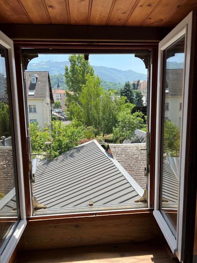 Top Floor Apartment With Mountain Views In The Centre Of Argeles Gazost Bagian luar foto